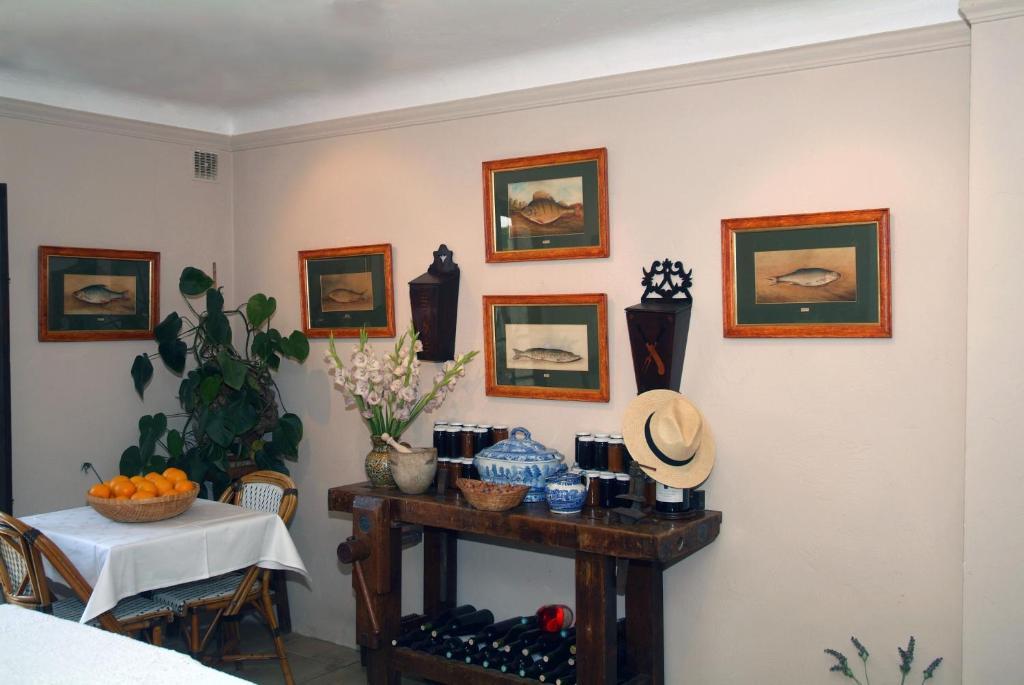 Les Orangers Bed & Breakfast